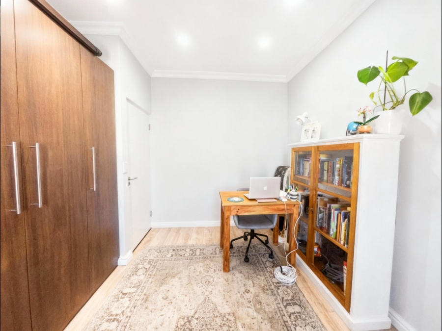 4 Bedroom Property for Sale in Westcliff Western Cape